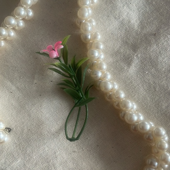 VINTAGE CHIC Faux Pearl Choker 1050’s 🔥 - Picture 16 of 16